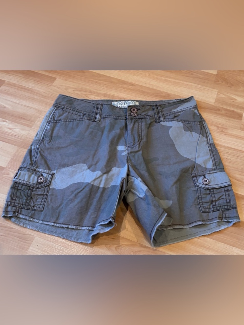 5/$25 Natural Reflections Camo‎ Cargo Shorts